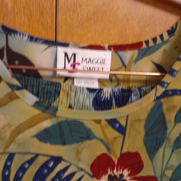 Vintage Maggie sweet 2 piece matching skirt set never worn! - Picture 2 of 4
